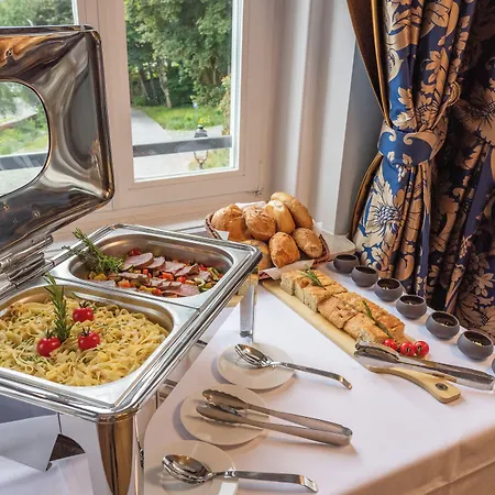 Szálloda Robenstein & -