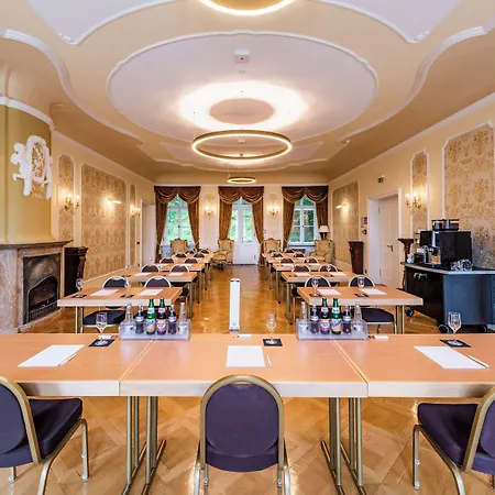 Szálloda Robenstein & - 4*