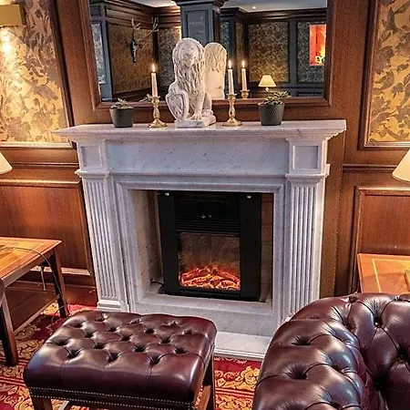 Robenstein & - Hotel 4*