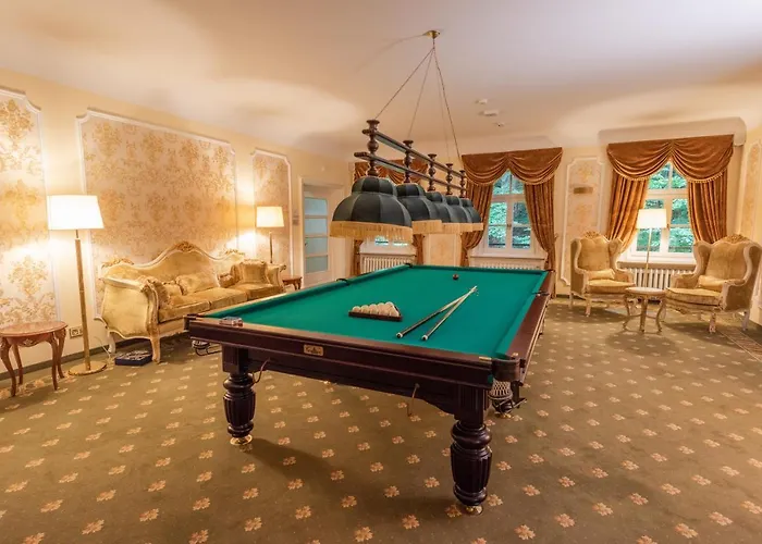 Robenstein & - Hotel